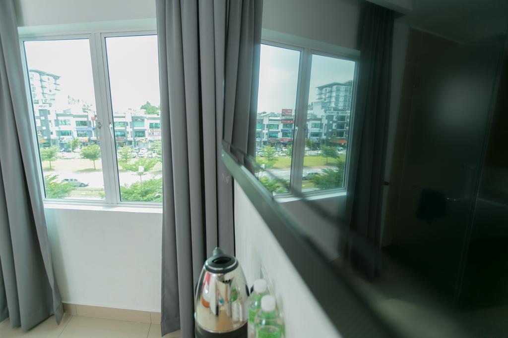 1 Hotel Mahkota Cheras Kuala Lumpur Luaran gambar